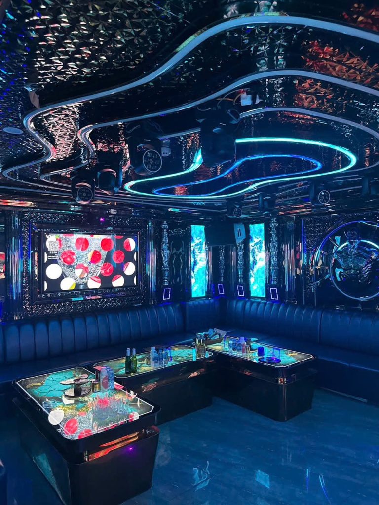 địa điểm {{ 24h }} Đặt Phòng Karaoke Phố Trần Hưng Đạo Hoàn Kiếm Hà Nội, Karaoke 95 (95 Trần Hưng Đạo) Cửa Nam Hoàn Kiếm, karaoke Đường Trần Hưng Đạo Hoàn Kiếm 0934637776