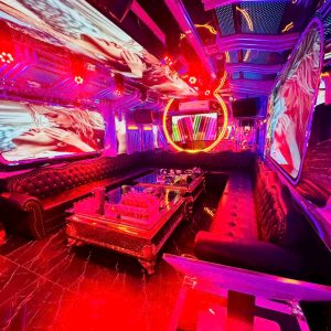 Karaoke { Sunny Royal } 215 Xã Đàn - Nam Đồng - Đống Đa - Hà Nội 0934637776