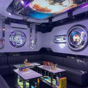 Karaoke - For You { Lounge } - 8/10 Lê Thánh Tôn, Quận 1, TP. Hồ Chí Minh