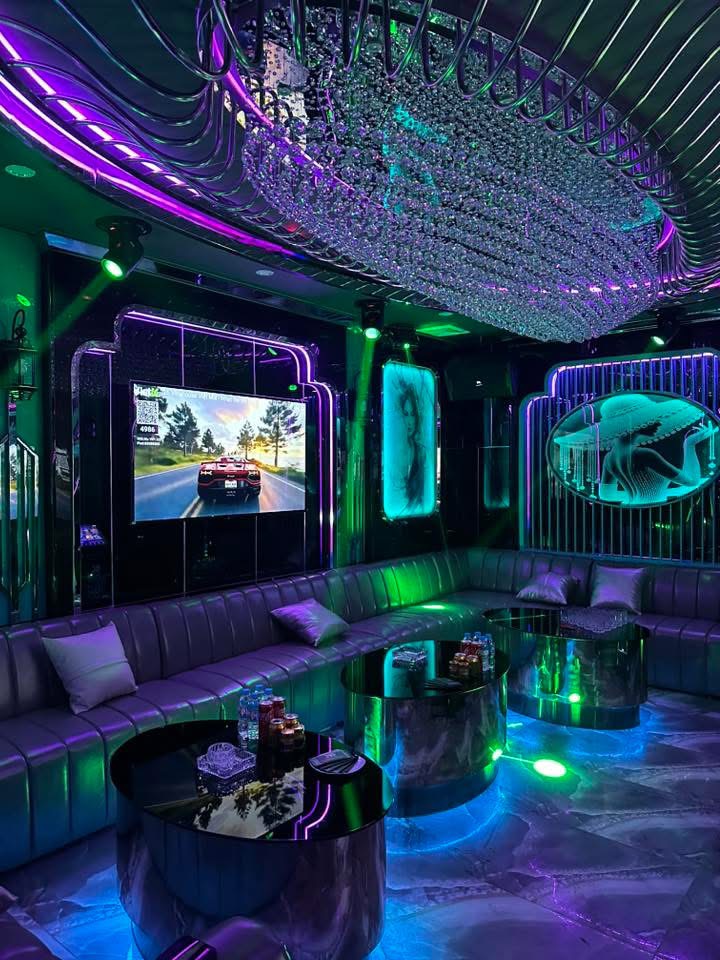 Karaoke Hero 117 Trung Hoà ở Hà Nội nơi mọi ca khúc của bạn được nâng tầm