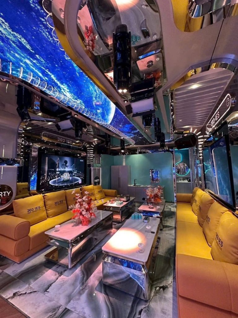 Karaoke Sol 172 Nguyễn Khánh Toàn Quan Hoa Cầu Giấy Hà Nội 0949967786