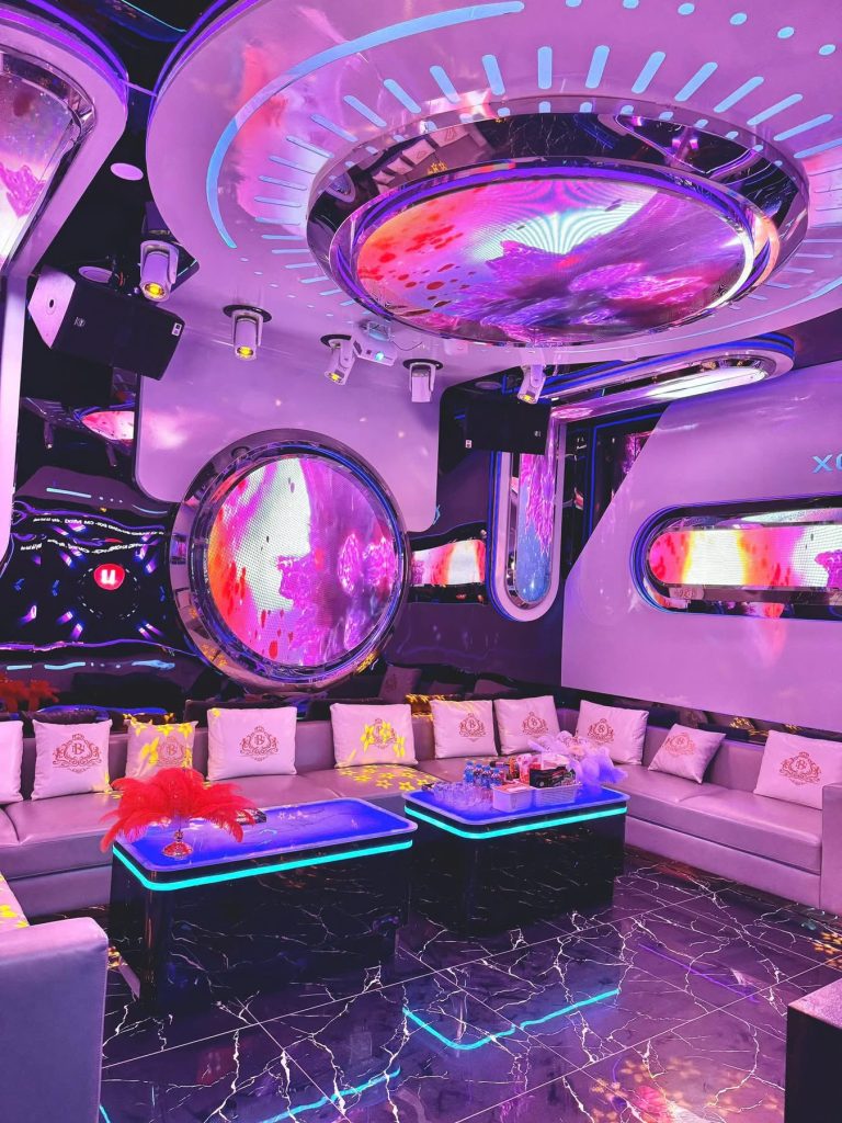 Wake Up Karaoke 13 Trần Phú Điện Biên Ba Đình Hà Nội âm thanh hiện đại địa điểm vui chơi ở Hà Nội về đêm phổ biến 0934637776