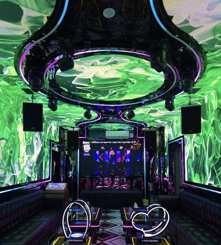 Quán KTV NEW iSing Karaoke 158 Đường Lê Duẩn Đống Đa Hà Nội Thiết kế độc đáo chuyên nghiệp ĐẲNG CẤP KHÁC BIỆT VIP TIỆN ÍCH VƯỢT TRỘI