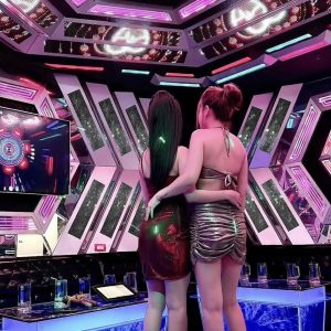 Quán KARAOKE 3H CLUB 87 Nguyễn Phong Sắc Dịch - Vọng Hậu Cầu Giấy Hà Nội Không gian hiện đại 0949967786