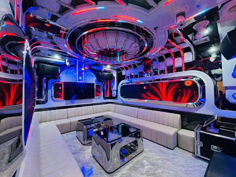 Karaoke Babylon 114 Trung Hòa Cầu Giấy Hà Nội Một không gian mang đậm phong cách Châu Âu với ánh sáng rực rỡ