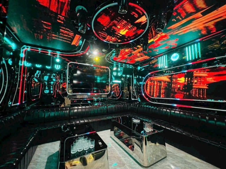 Karaoke V Party 5 Hồ Đắc Di Phố Hồ Đắc Di Kim Liên Hà Nội đội ngũ nhân viên nhiệt tình là lựa chọn lý tưởng cho các dịp tụ tập cuối tuần