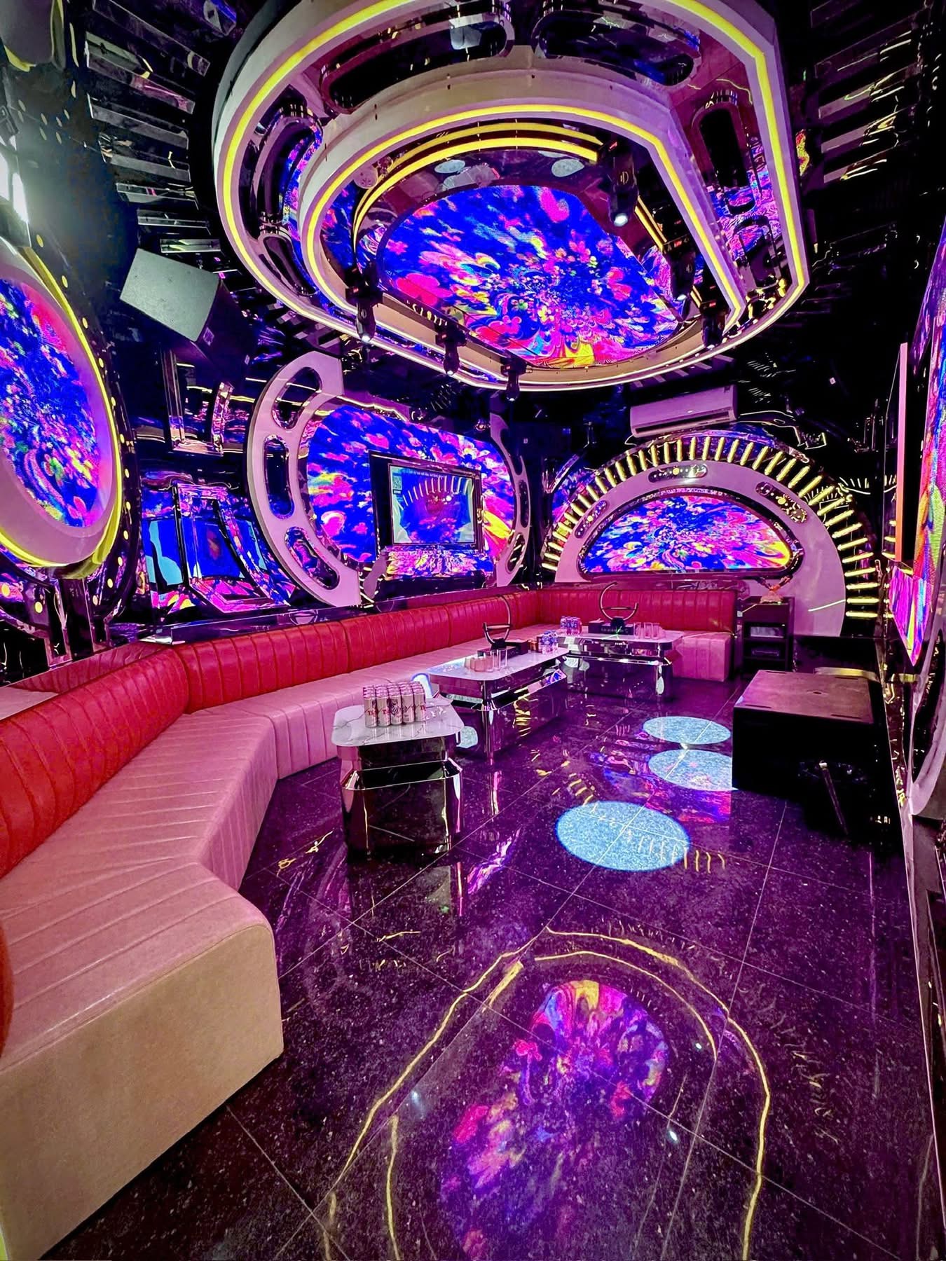 The BOSS KTV Basement - GIẢI TRÍ - MASSAGE - Fortuna - KARAOKE - Fortuna Hotel - 6b Láng Hạ - Láng Hạ - Ba Đình - Hà Nội 0933865553