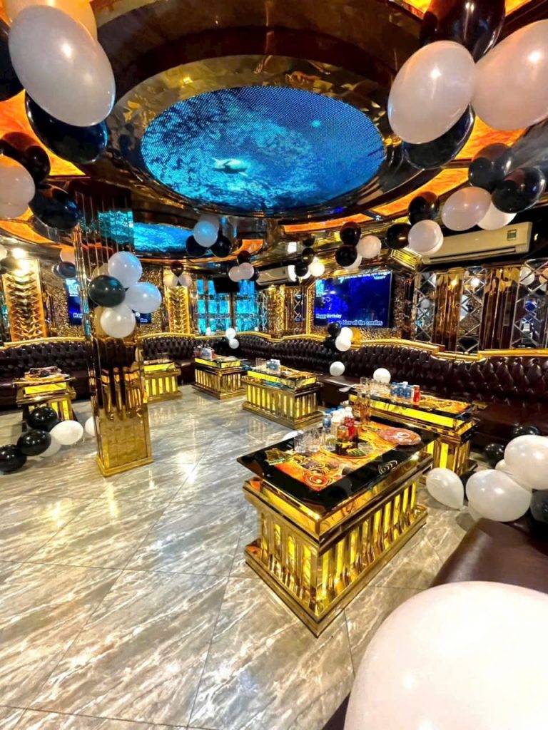 Quán CADILLAC – Karaoke Gò Vấp – 1388 Lê Đức Thọ , Phường 13 , Gò Vấp ,  An Hội Tây – Hồ Chí Minh – Muốn quẩy tưng bừng, thả ga ca hát thì ghé ngay