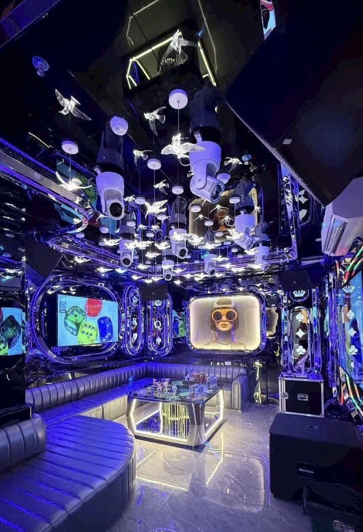 GIẢI TRÍ Quán New King Club KARAOKE 188 Nguyễn Văn Tuyết Đống Đa Hà Nội – quán karaoke nguyễn văn tuyết 0933865553