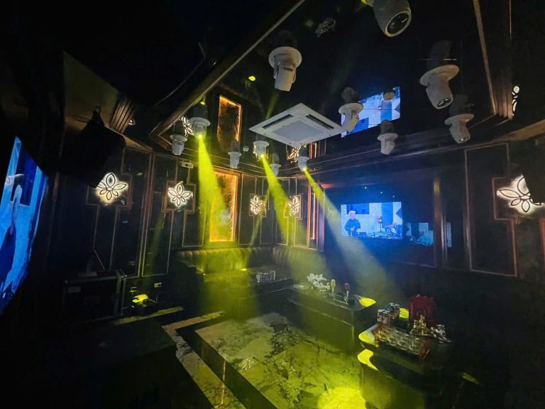 GIẢI TRÍ – ATLANTIS – RESTAURANT – KARAOKE – 31 Đề Thám , Phường Cầu Ông Lãnh{ Quận 1} TP Hồ Chí Minh