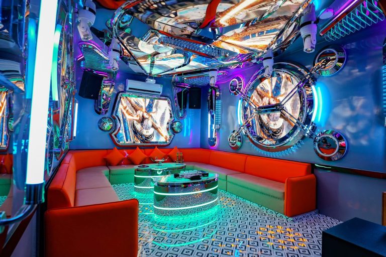 Quán GIẢI TRÍ KARAOKE VUI VUI Địa chỉ 50 Ấp Bắc, P.Tân Bình, TP. Hồ Chí Minh – BOOKING US NOW!!! 𝐊𝐀𝐑𝐀𝐎𝐊𝐄 𝐕𝐔𝐈 𝐕𝐔𝐈 chất lượng cao, giá tốt – Không Gian Việt