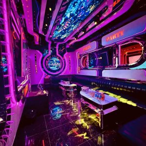 Địa Điểm & giải trí Karaoke Golden Crown số 299 Xã Đàn Đống Đa Hà Nội - vị trí mặt đường lớn vô cùng đắc địa, âm thanh đỉnh cao và dịch vụ tận tâm 0963259599