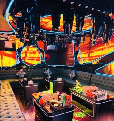 Quán, Karaoke Royal, Hoàng Gia - 03 Nguyễn Thị Định, Trung Hoà, Yên Hòa, Hà Nội, 0949967786
