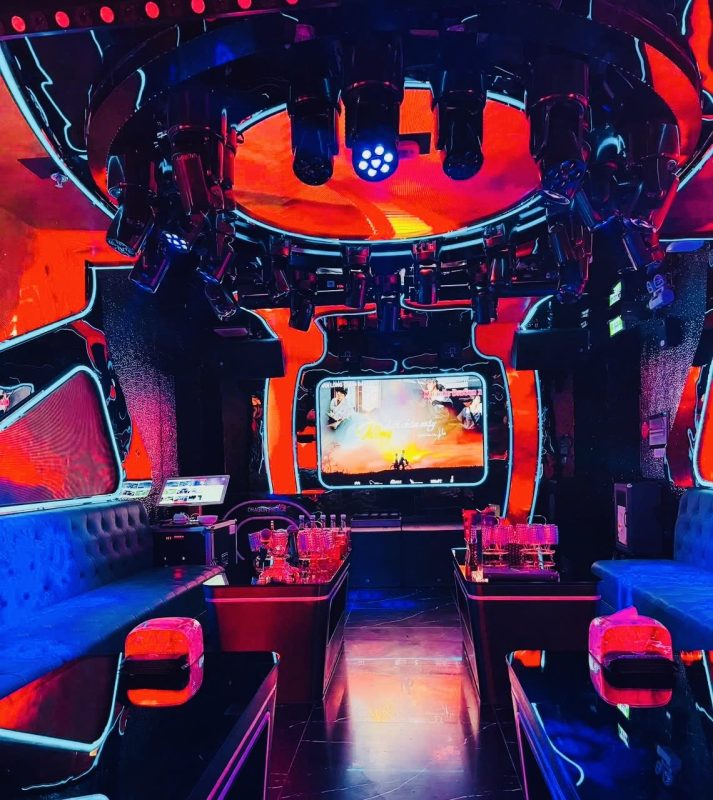 ROYAL Karaoke – HOÀNG GIA Club – 85 NGUYỄN KHANG – Yên Hòa – Trung Hoà – Hà Nội, 0933865553