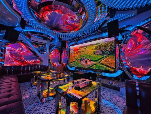 Quán Dragon Gold Karaoke 41 Đồng Me Từ Liêm Hà Nội một thiên đường giải trí thực thụ Không Gian Sang Trọng Thiết Kế Hiện Đại